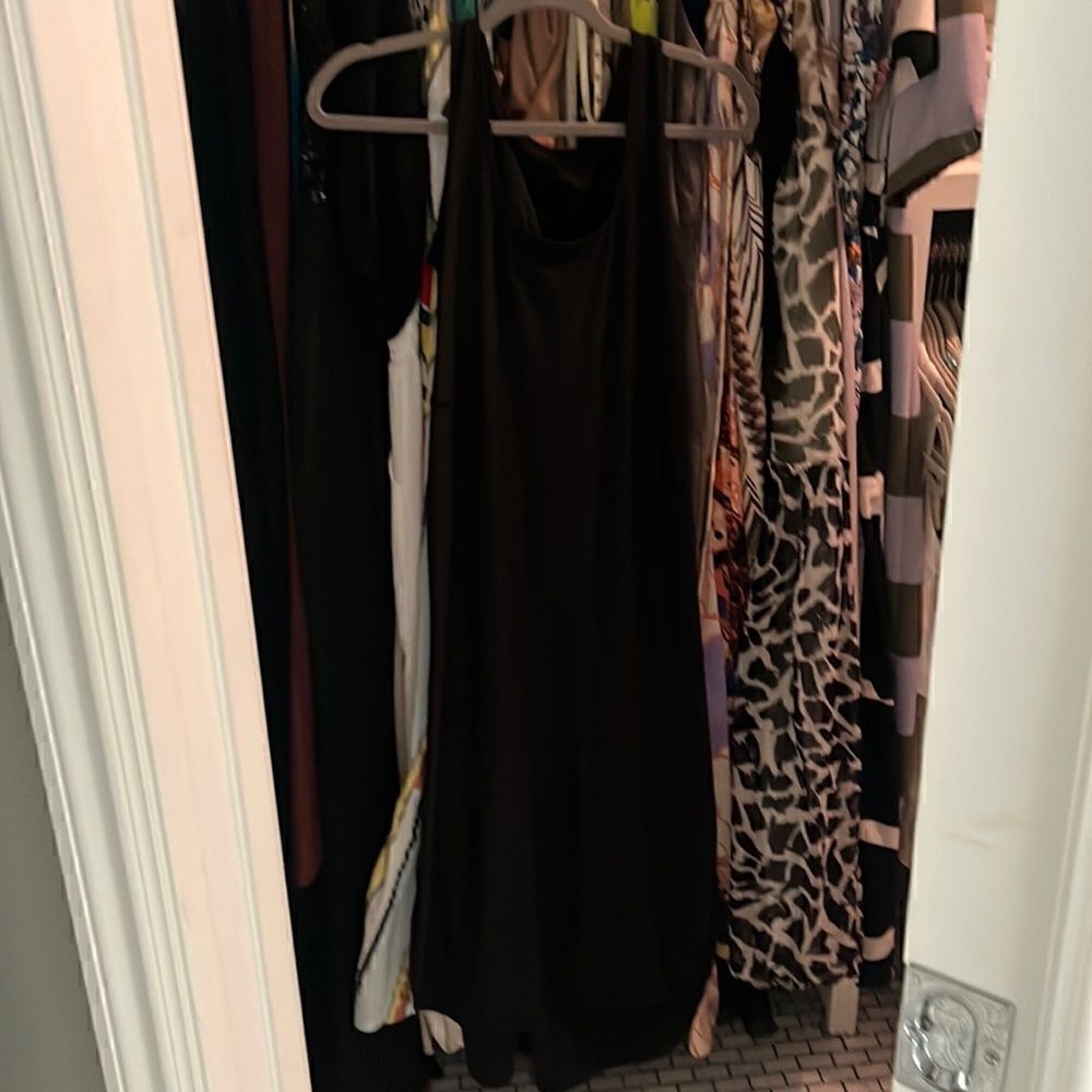 Lululemon open back dress sz 2 EUC